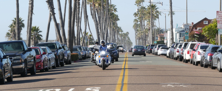 guy riding a motorcycle in los angeles