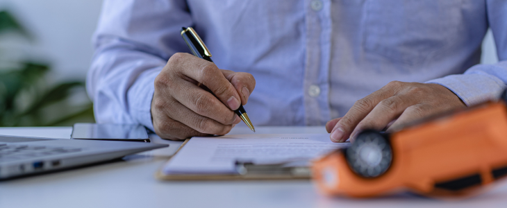Insurance agent filing a car accident claim